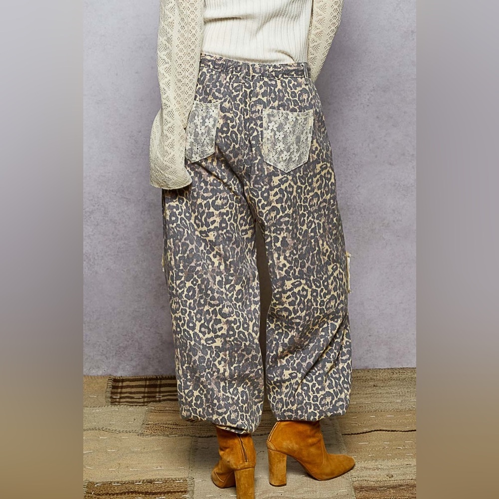NWT POL Leopard Animal Cheetah Print Patchwork Floral Crochet Patch Jogger Pants - Picture 8 of 12